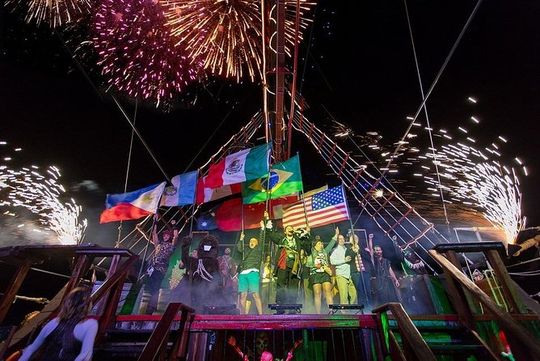 Pirate Galleon in Cancún 2X1 - Pirate Show & Dinner with Open Bar
