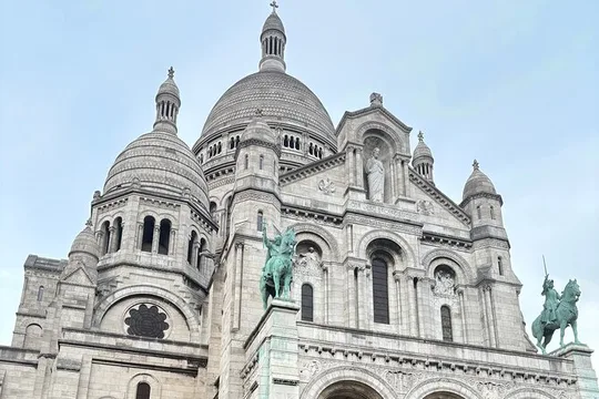 Explore Montmartre and Sacre Coeur with the best guides in Paris