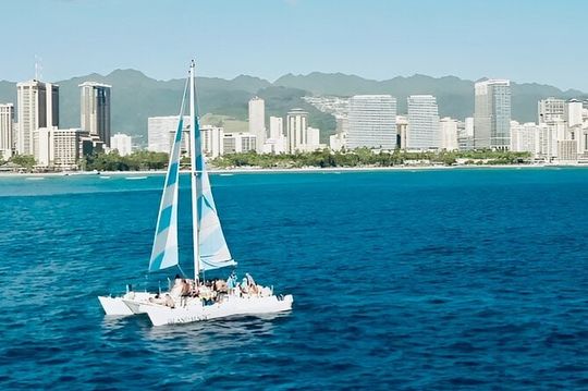 Affordable Afternoon Sail in Waikiki