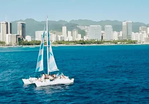 Affordable Afternoon Sail in Waikiki