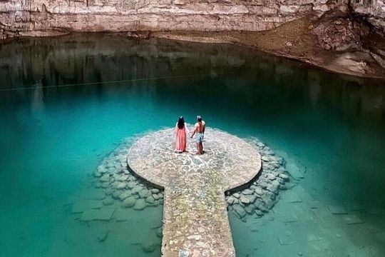 Chichén Itzá Tour, Suytun and Ik kil cenotes with Round Transfer