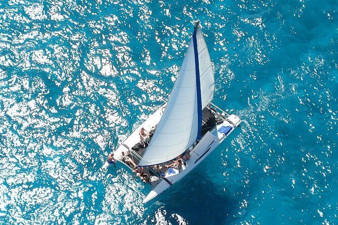 Private Catamaran Party to Isla Mujeres from Cancún with Music