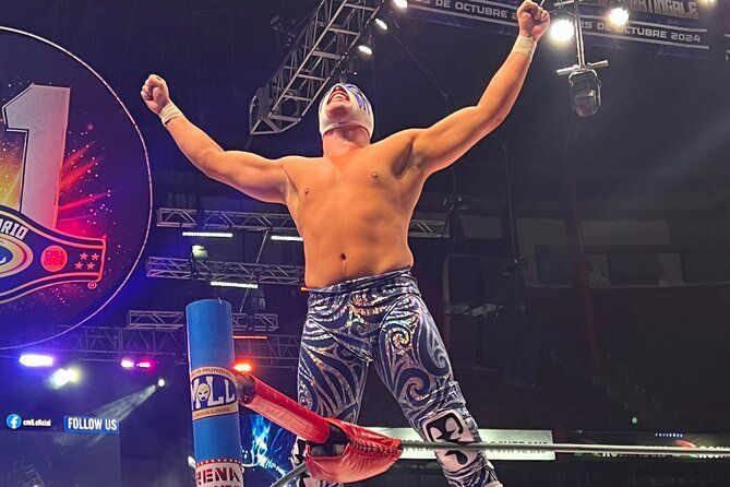 Live Lucha Libre as a True Fan at Arena Mexico