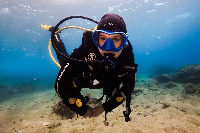 Try diving in Lanzarote Beginners 2 dives - Costa Teguise