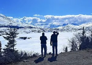 5 Hour Tour to the Yukon Border with Suspension Bridge