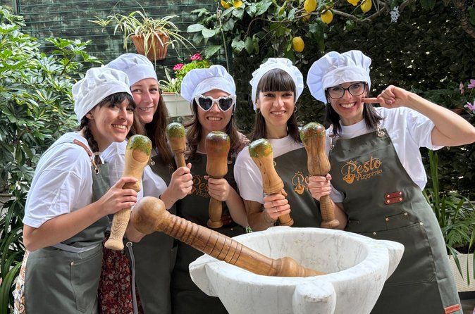 Mortar pesto lesson with World Champion and local Menu