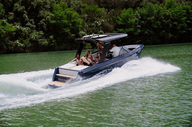 25ft Private Fully Electric Boat Charter on South Lake Tahoe