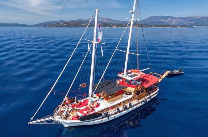 Half-Day Cruise-Athens Riviera Swim & Greek BBQ Cruise