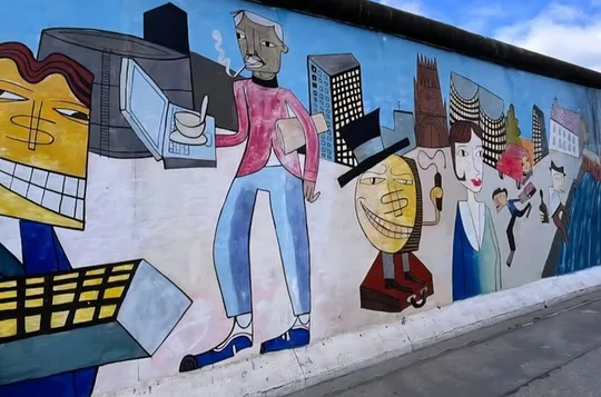 Berlin’s Wall, Street Art & Local Hoods