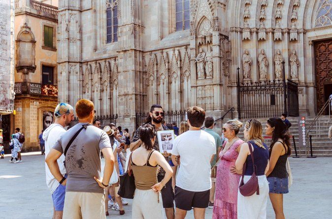 Discover the Gothic Quarter | Walking Tour | 2h