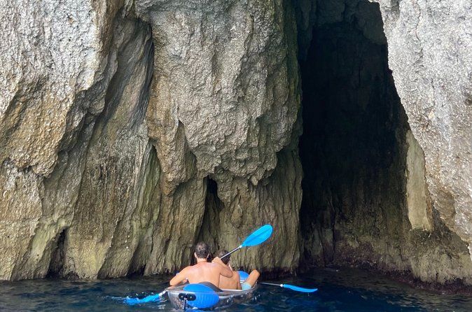 Syracuse: Kayak Excursion Through the Sea Caves and Ortigia