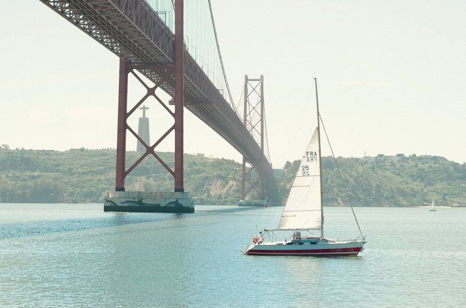 Discover Lisbon aboard a private sailboat in the Tejo