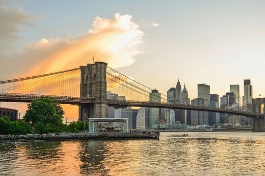 Brooklyn Bridge and Dumbo: A Self-Guided Walking Tour