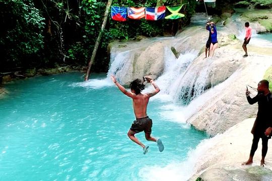 Island Oasis: Dunn's River Falls and Bluehole Adventure