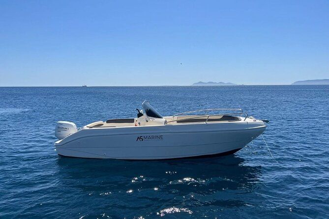 Rental of Ribs and Boats without License