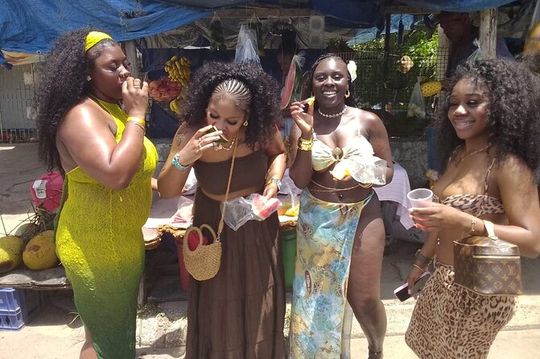 Horseback Riding and Shopping Half Day Tour