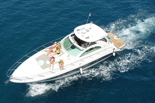 Luxury yacht for private tour EN Cabo San Lucas