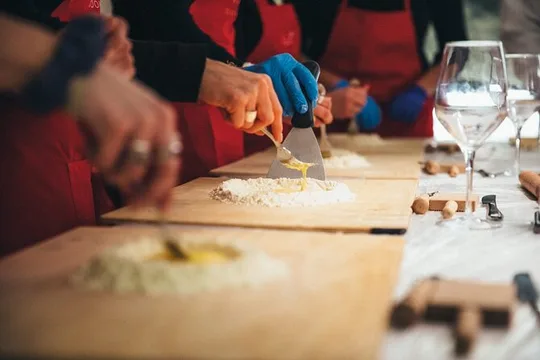 Authentic Italian Pasta Making Class in Rome