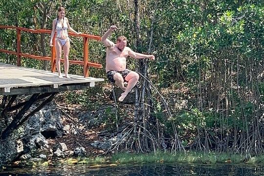 Private Tour: Turtle Swim & Cenote