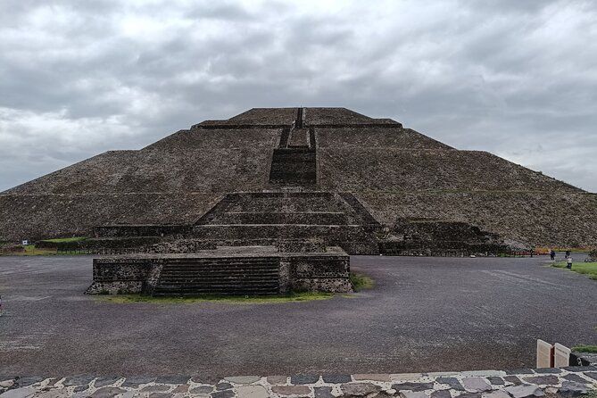 Private Trour, Teotihuacan, Basilica of Guadalupe.