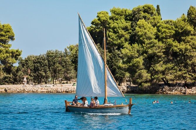 Zadar Half-Day Sailing with a Traditional Lateen Sail by Šušur