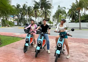 Electric Moped Tour of Cancun