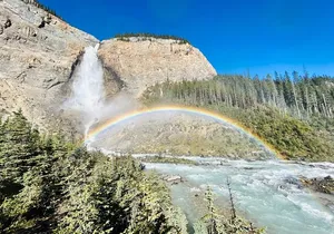 Banff and Yoho Lakes with Takakkaw Falls Group Tour