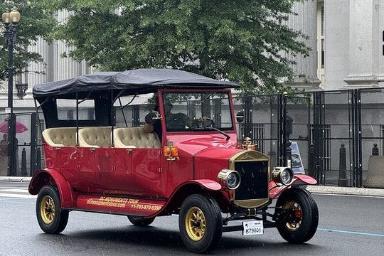 Private 7-Seater Tour of Washington D.C. Memorials day and night
