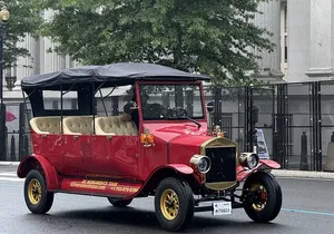 Private 7-Seater Tour of Washington D.C. Memorials day and night
