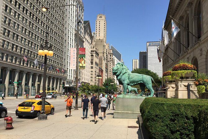 Personalized Private Driving Tour of Chicago for 1-3 People