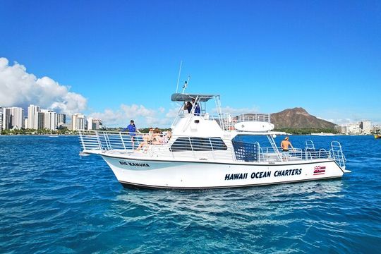 Private Boat Charter in Waikiki for Snorkeling and Events