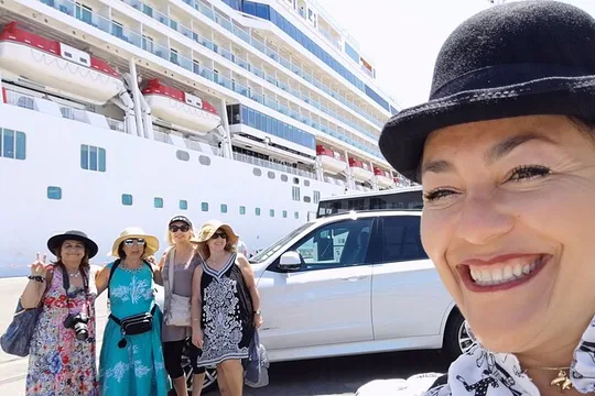 Napier Cruise Excursion Art Deco Tour and Wine Tasting