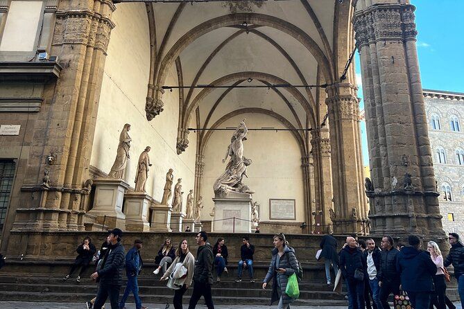 Florence Small-Group Walking Tour with Tuscan Gourmet Aperitif