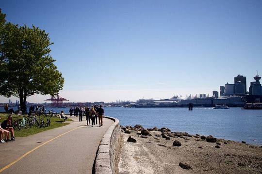 Discover Stanley Park: A Smartphone Audio Walking Tour