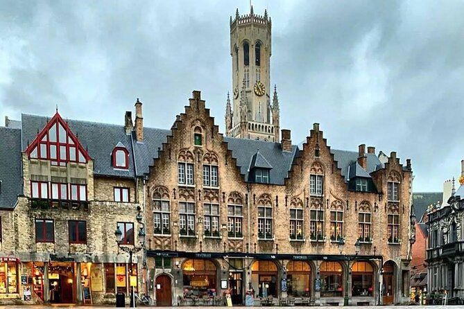 Authentic and Complete Bruges, with Local Guide and Chocolate