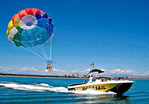 Parasailing Flight Experience with Transportation from Cancun