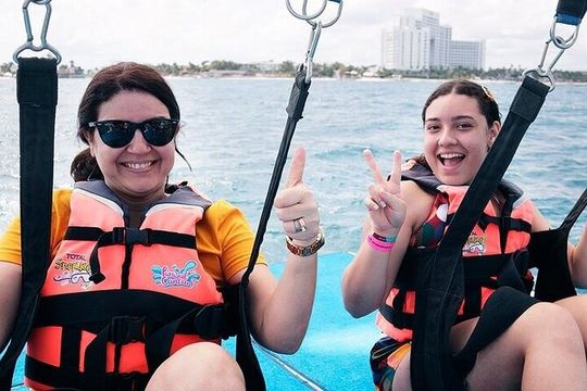 Parasailing and Snorkeling Combo Package from Cancun