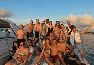 Regal 42 Foot Yacht in Miami Private Tour