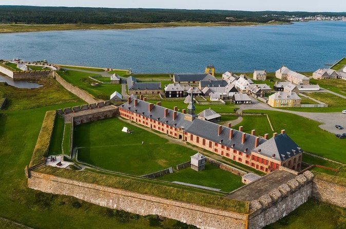 Louisbourg Fortress & Lighthouse Tour from Sydney Cape Breton