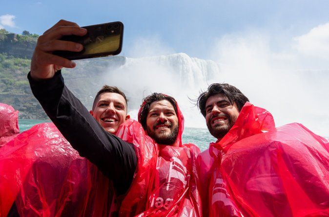 Niagara Falls Small-Group Tour With Voyage to the Falls Boat