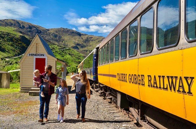 Queenstown to Dunedin with Taieri Gorge Train One-Way Tour