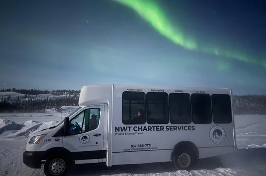 Northern Lights Hunting Bus Tour from Yellowknife