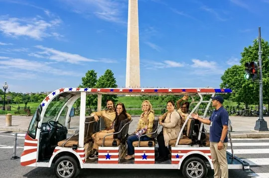 DC's Monuments & Landmark Guided Small Group E-Cart Tour