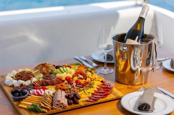 Scenic Wine and Cheese Auckland Harbour Cruise