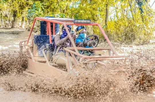 Excursion en buggy à la plage de Macao et au cénote – Punta Cana