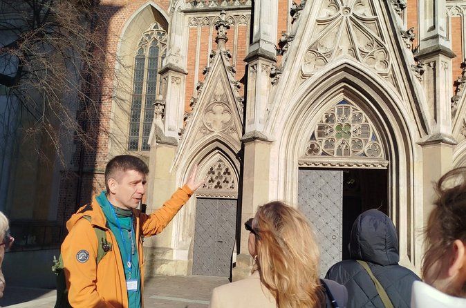 Krakow Old Town & Wawel Hill: Private Medieval Walking Tour