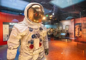 Air and Space Museum Semi-Private Walking Tour