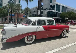 Classic Car Tour around Miami
