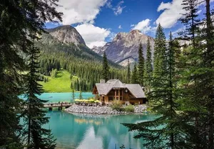 Lake Louise, Moraine, Emerald, Johnston Canyon and Banff Town