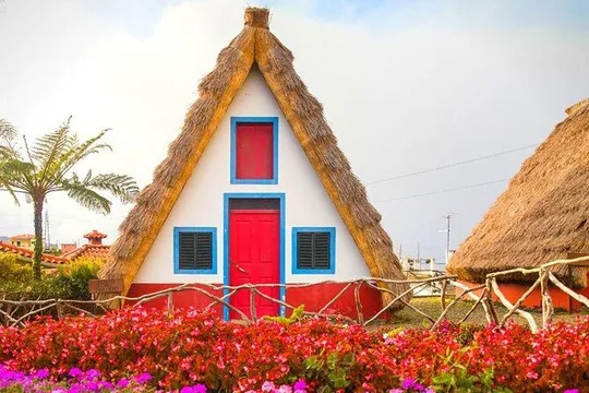 Untouched East: Madeira 4x4 Tour, Pico do Arieiro & Santana